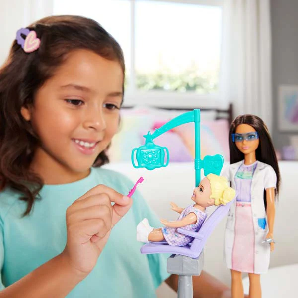 Barbie Dentist Brunette Doll - Image 6