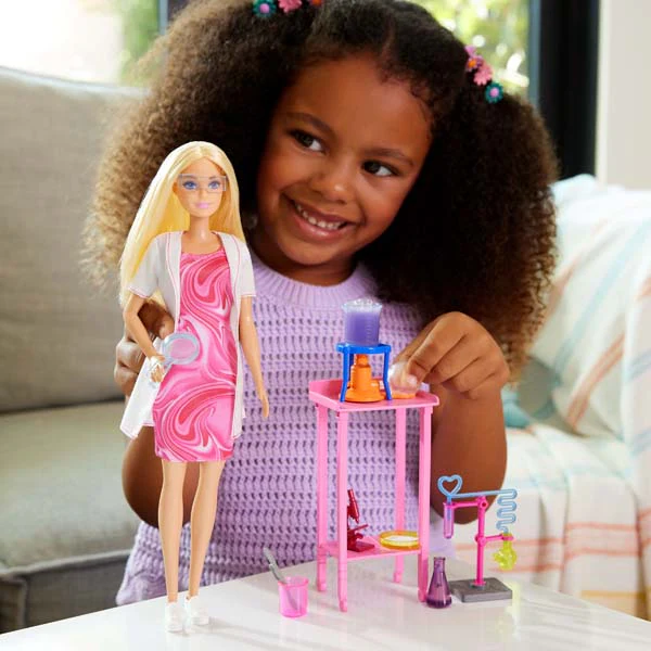 Barbie Scientist Doll And Accessories - Image 5