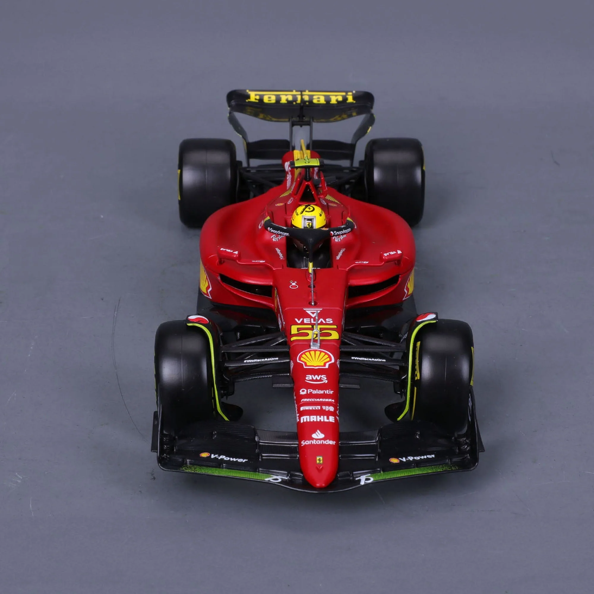 Bburago 1:24 Ferrari Racing 2022 F1 75 Sainz #55 - Image 4