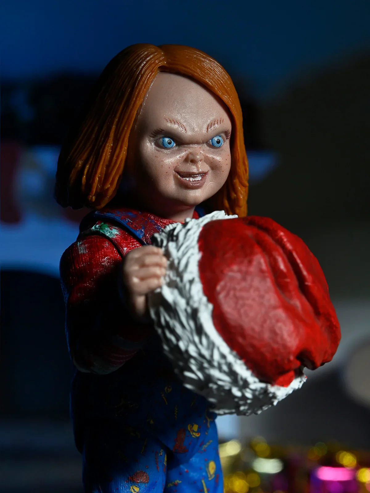 Chucky Ultimate Holiday Edition 7" Scale Action Figure - Image 4