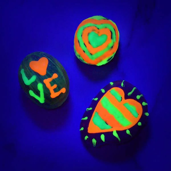 Faber-Castell Creativity for Kids Glow in the Dark Rock Painting Kit - Image 6