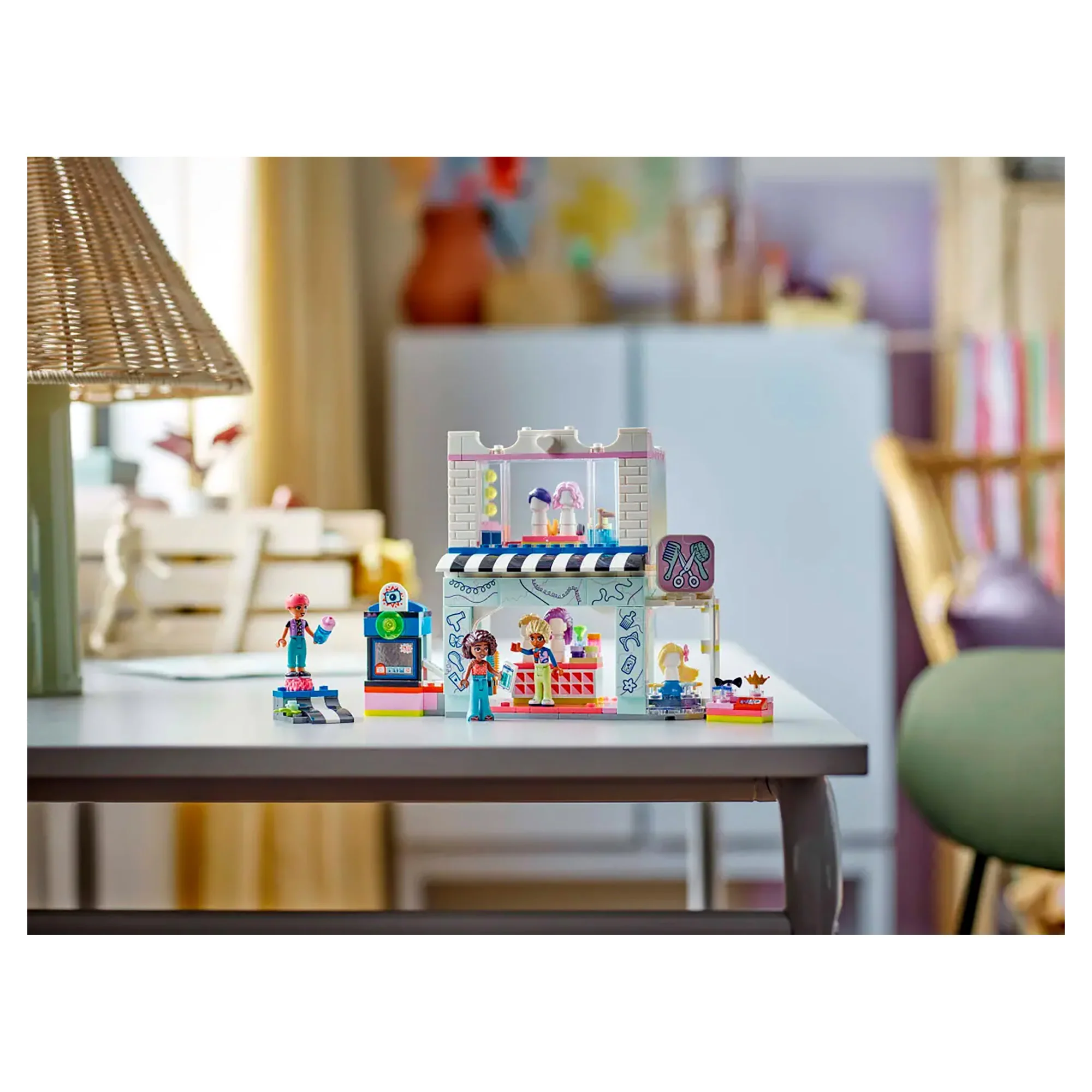 LEGO Friends Hair Salon and Accessories Shop 42662 - Image 3