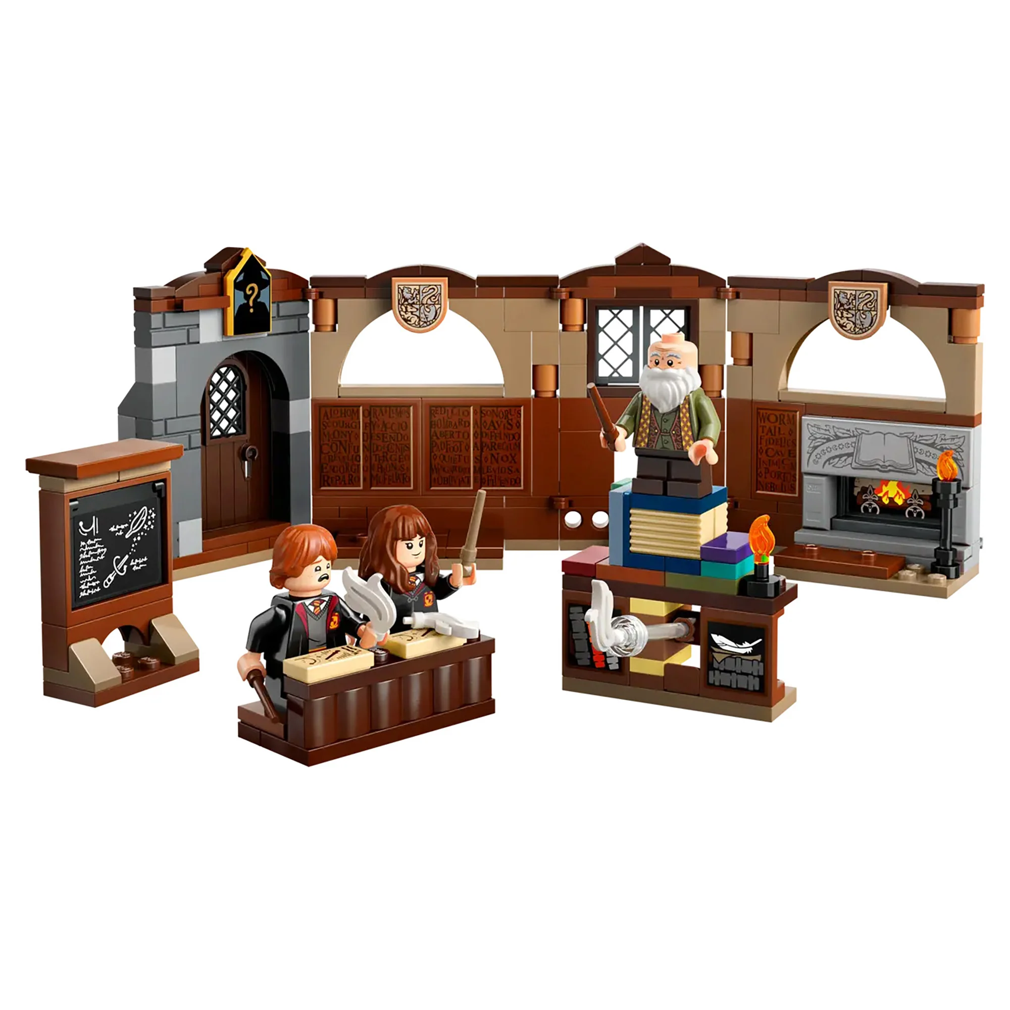 LEGO Harry Potter Hogwarts Castle Charms Class 76442 - Image 2