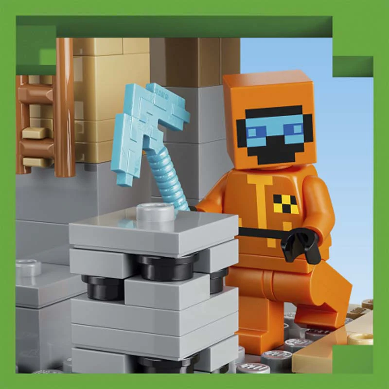 LEGO Minecraft Zombie Dungeon 21587 - Image 4