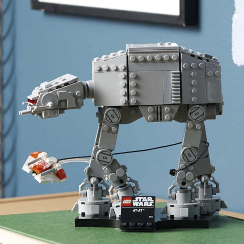 LEGO Star Wars AT-AT™ 75440 - Image 2