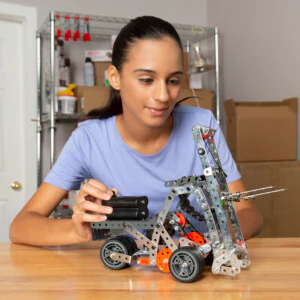 Meccano 25 in 1 Construction Set in case - Image 7