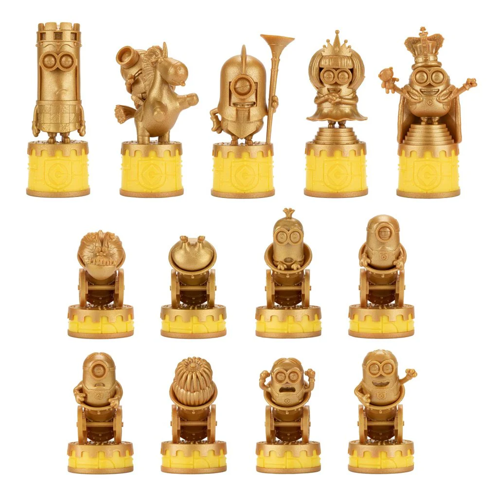 Minions Medieval Mayhem Chess Set - Image 4