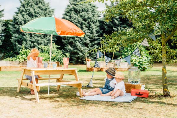 Plum Garden Picnic Table with Umbrella - Image 4