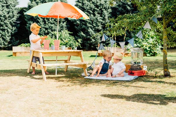 Plum Garden Picnic Table with Umbrella - Image 5