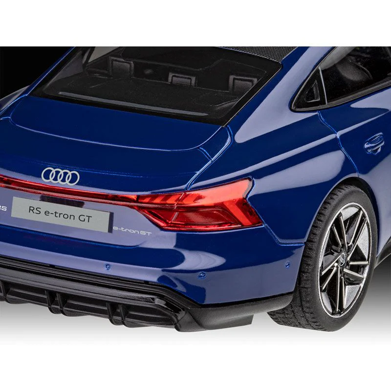 Revell 1/24 Model Set Audi E-Tron GT Click System - Image 2