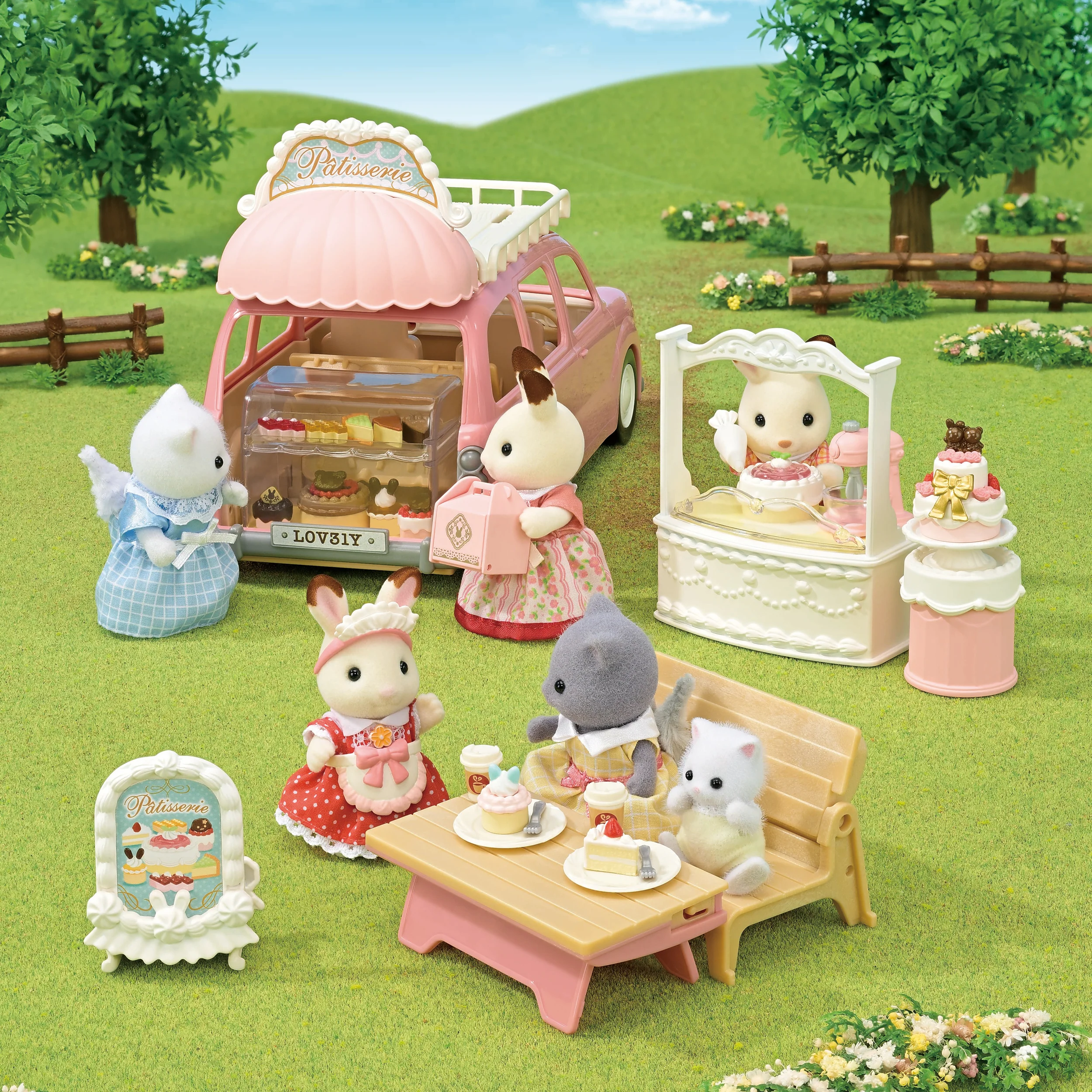 Sylvanian Families Village Cake Shop Starter Set - Image 6