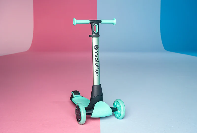 Yvolution YGlider Nua Scooter Green - Image 7